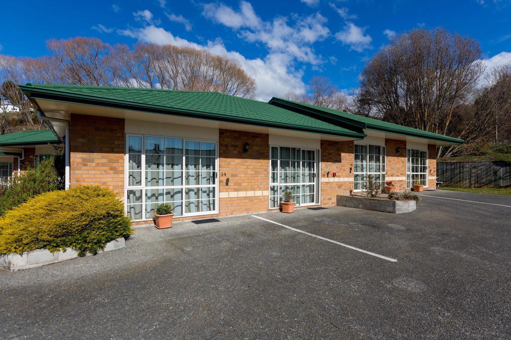 Aspen Court Motel Taihape Exterior foto