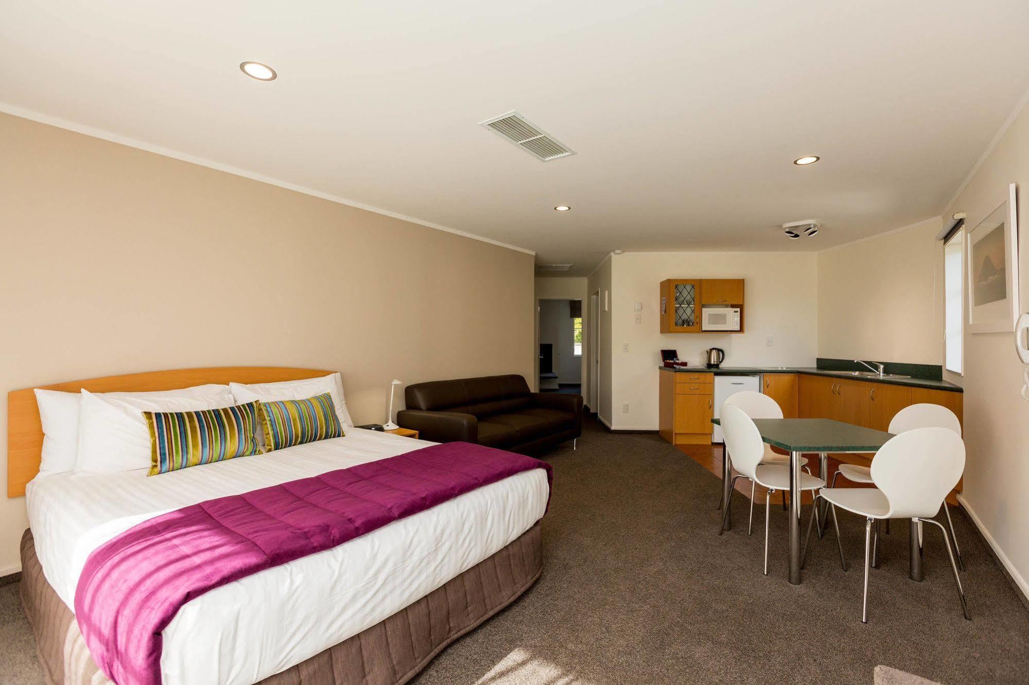 Aspen Court Motel Taihape Exterior foto