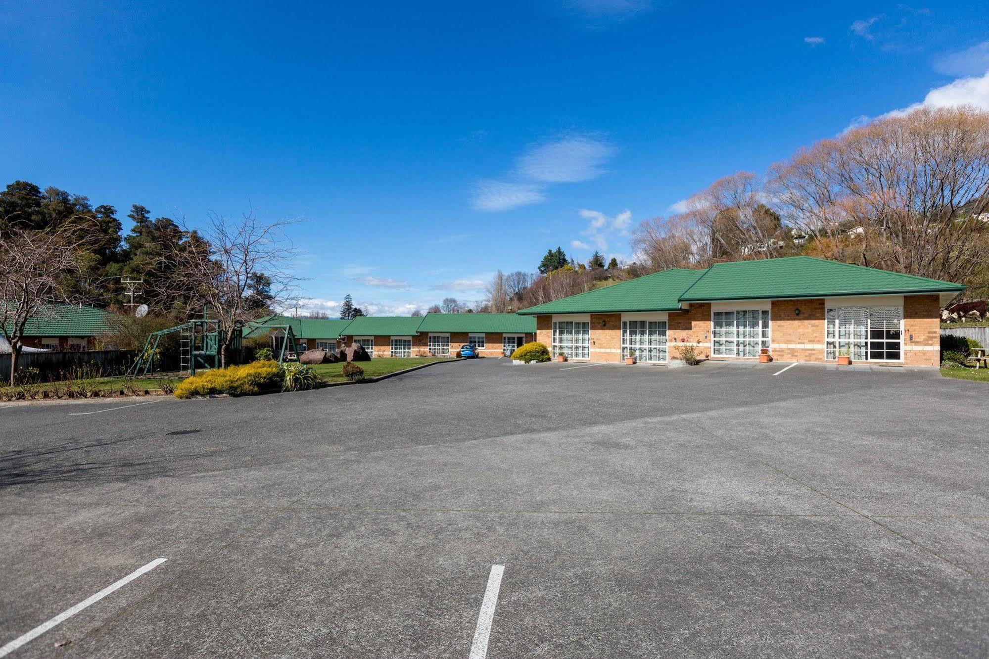 Aspen Court Motel Taihape Exterior foto