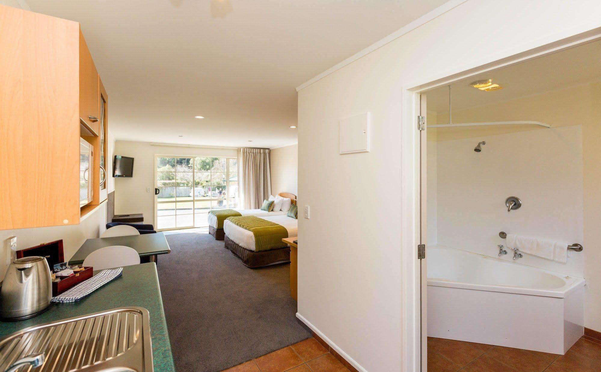 Aspen Court Motel Taihape Exterior foto
